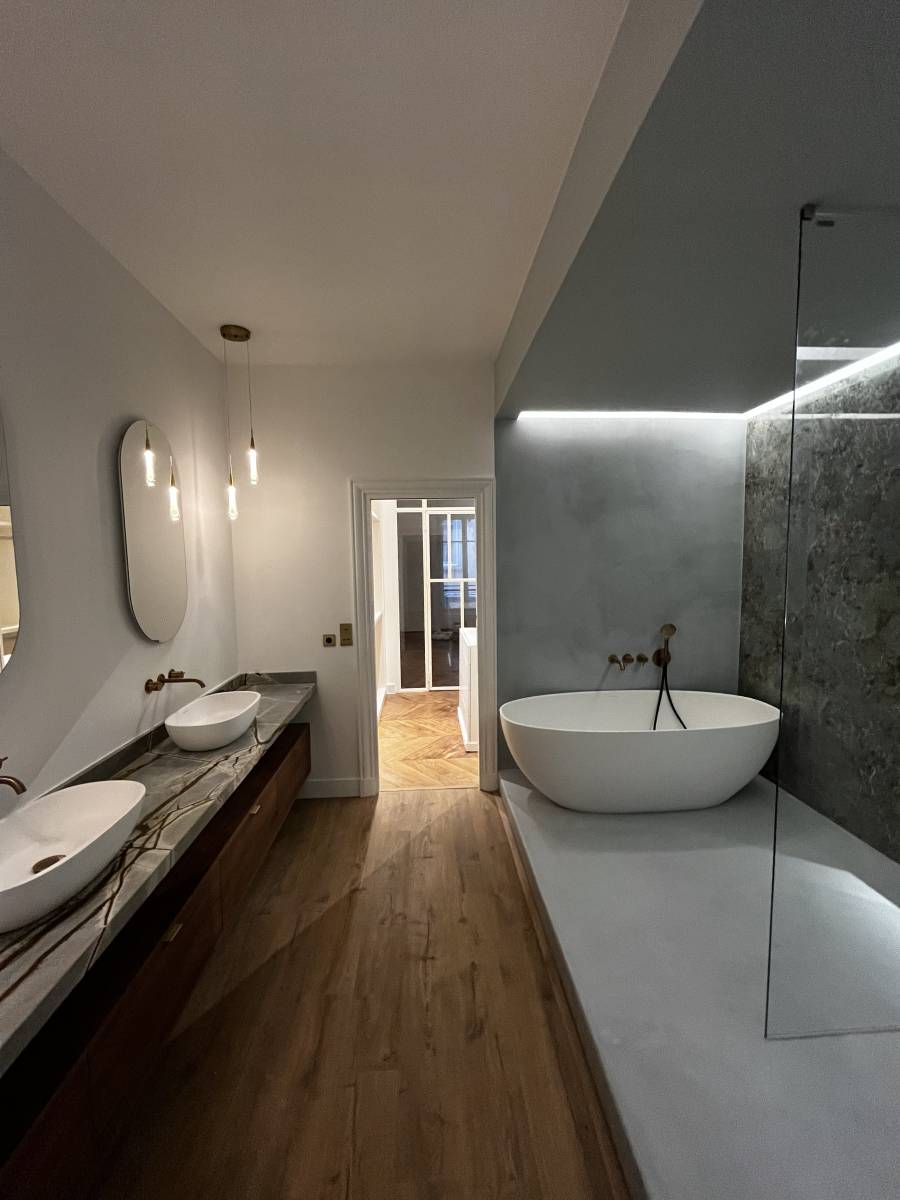 Création de faux plafond avec décoration sur mesure et isolation phonique dans une villa située aux alentours de Bourgoin Jallieu dans le Nord-Isère